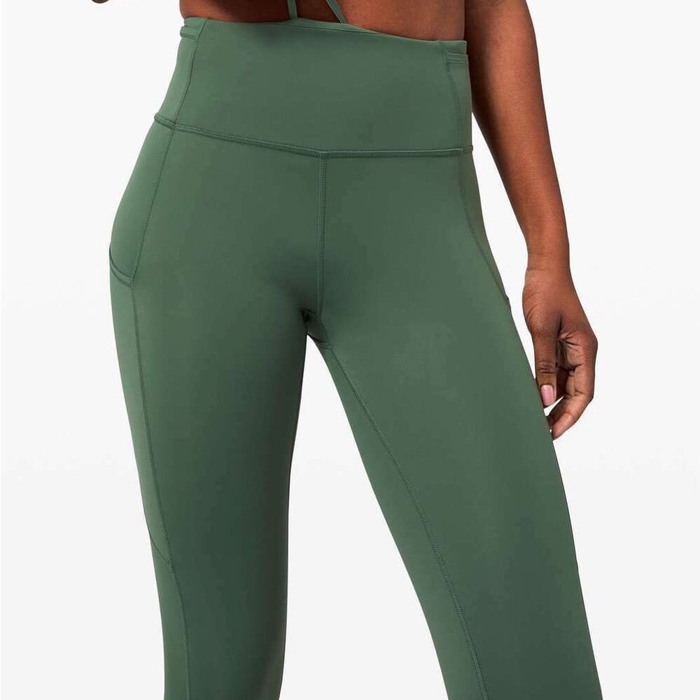 Lululemon fast and free green size 8 25” leggings